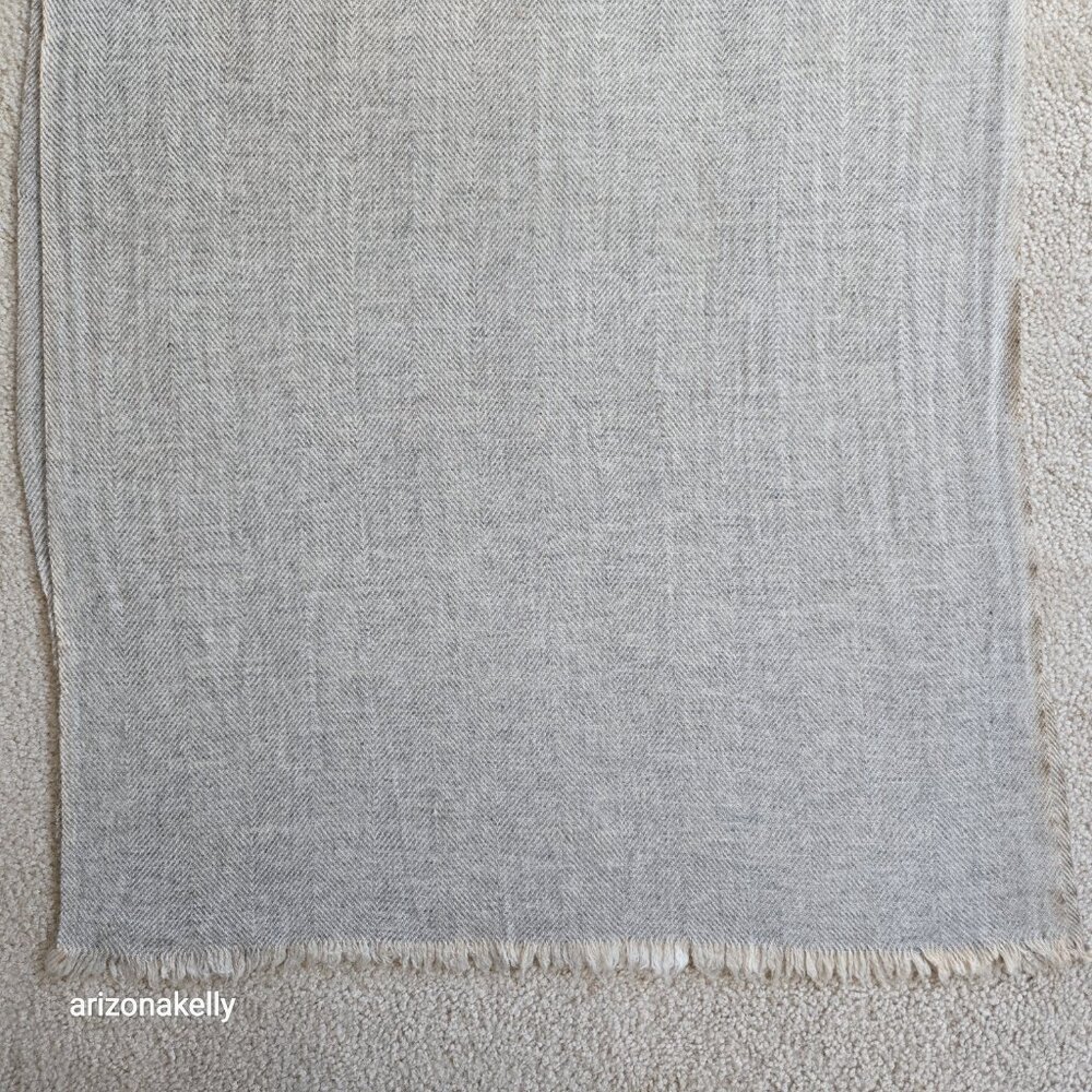 Cashmere Wool Herringbone Scarf Classic Grey Taupe Flawless - Picture 3 of 14